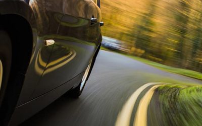 Keep Customers Up To Speed: Automotive Digital Signage