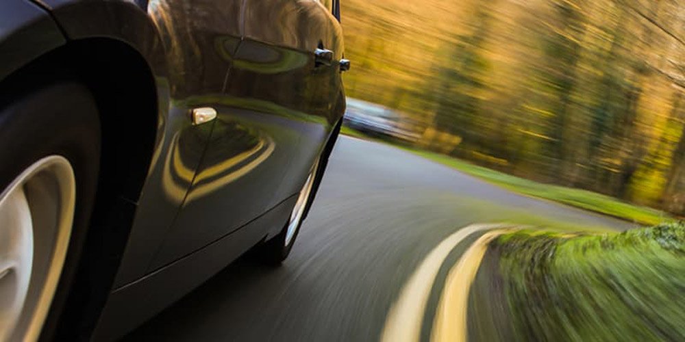 Keep Customers Up To Speed: Automotive Digital Signage